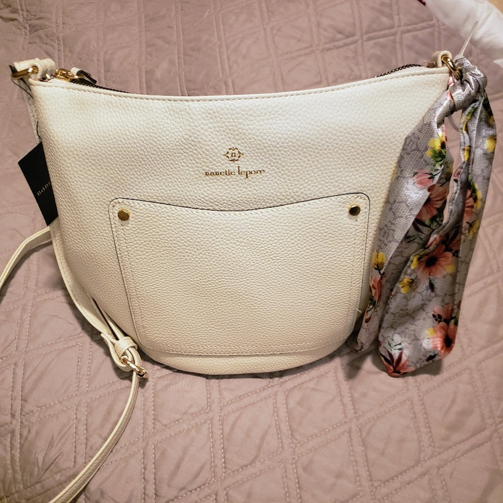 Bucket shoulder bag NWT